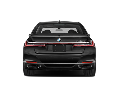 2022 BMW 7 Series 740i