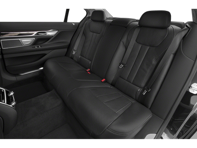 2022 BMW 7 Series 740i
