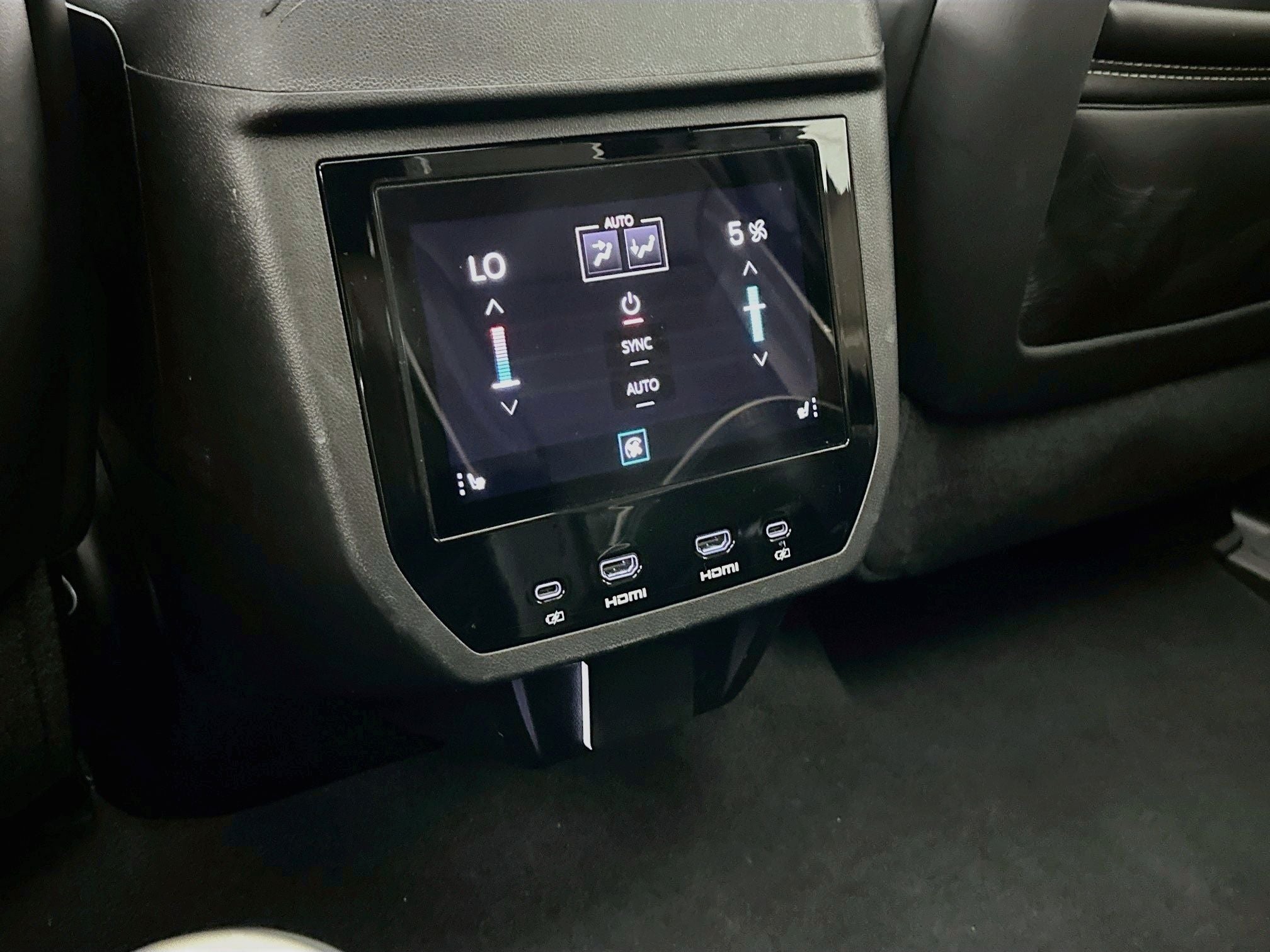 2026 GMC Yukon XL Denali Ultimate Diesel