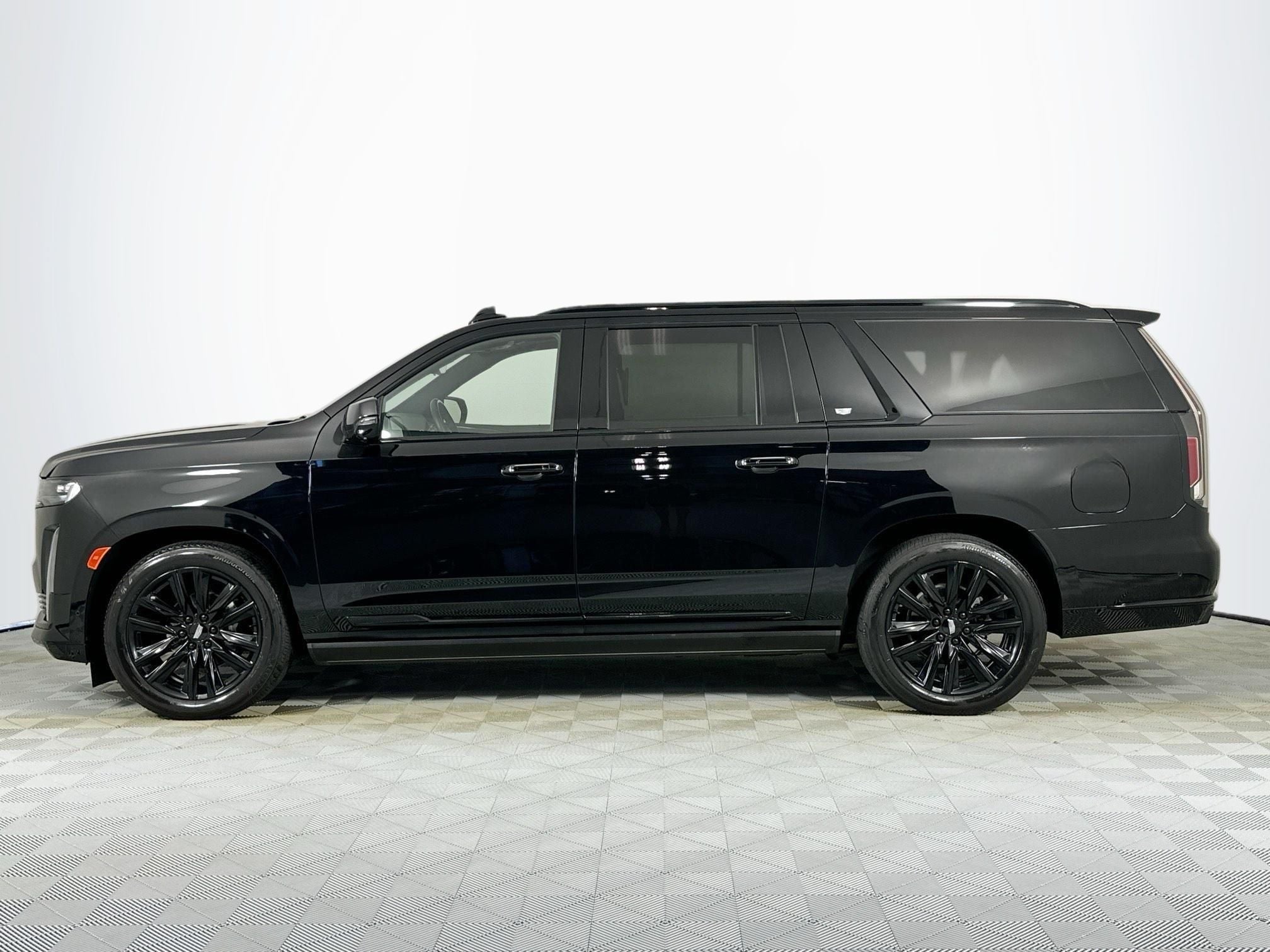 2024 Cadillac Escalade ESV Sport