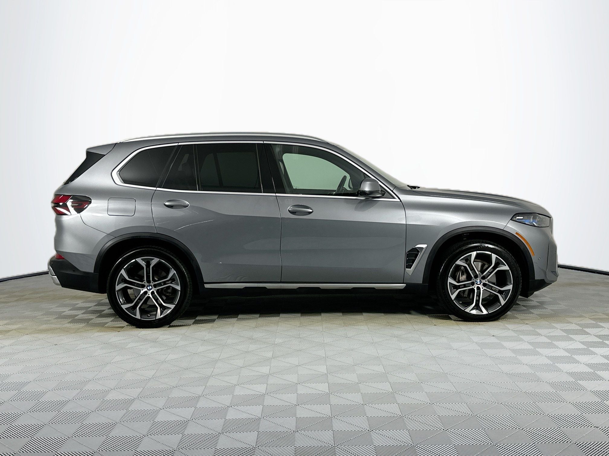 2025 BMW X5 sDrive40i