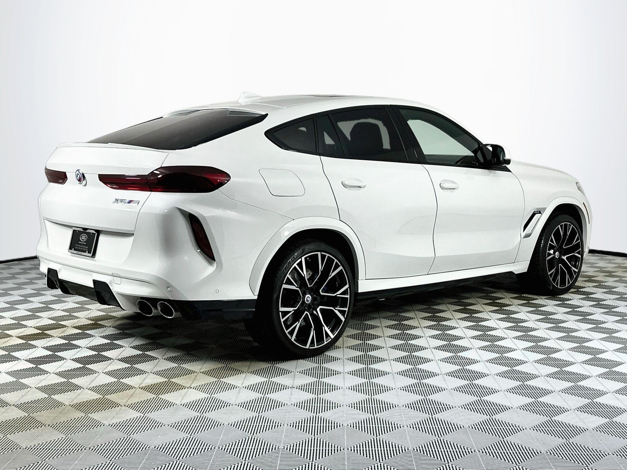 2023 BMW X6 M Base
