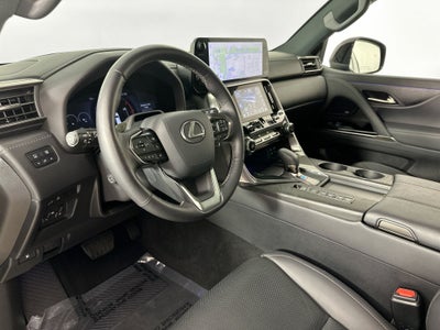 2025 Lexus LX 700h Overtrail