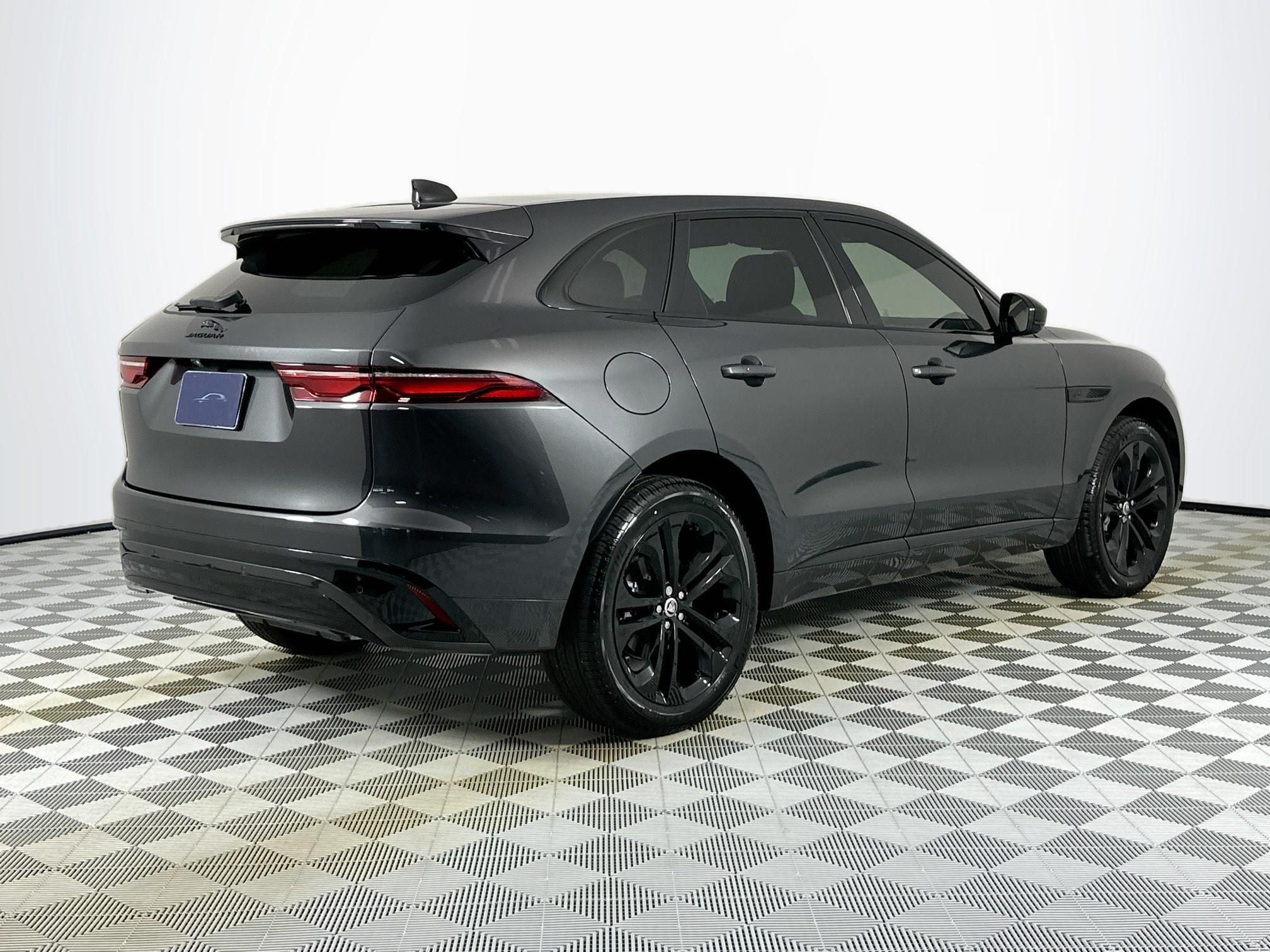 2025 Jaguar F-PACE P250 R-Dynamic S