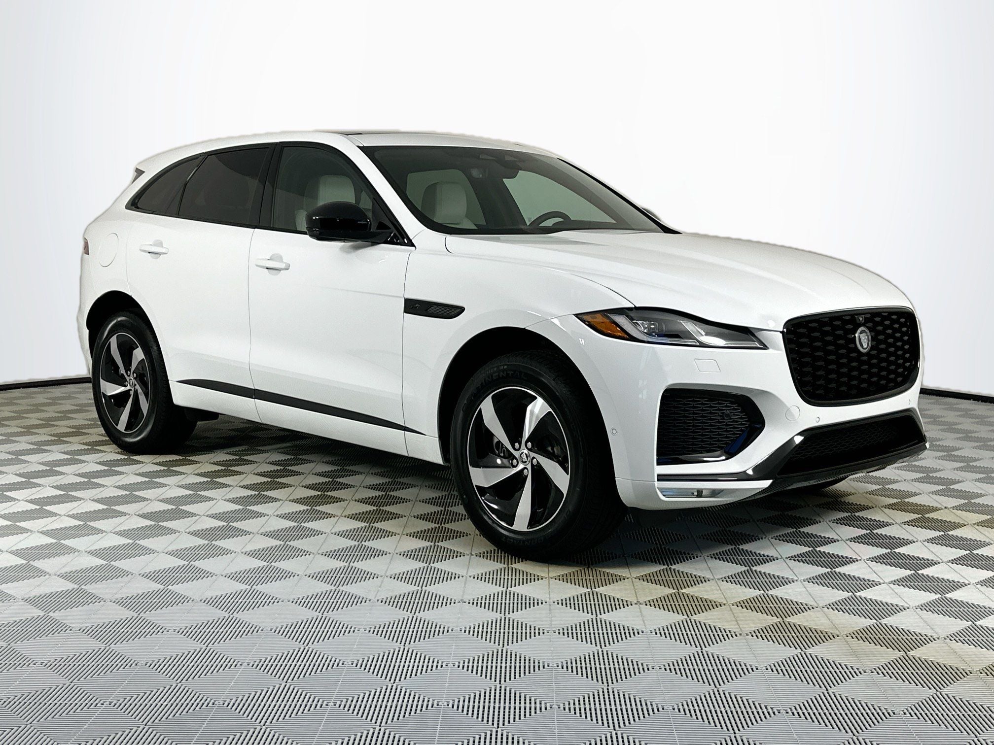 2026 Jaguar F-PACE P250 R-Dynamic S