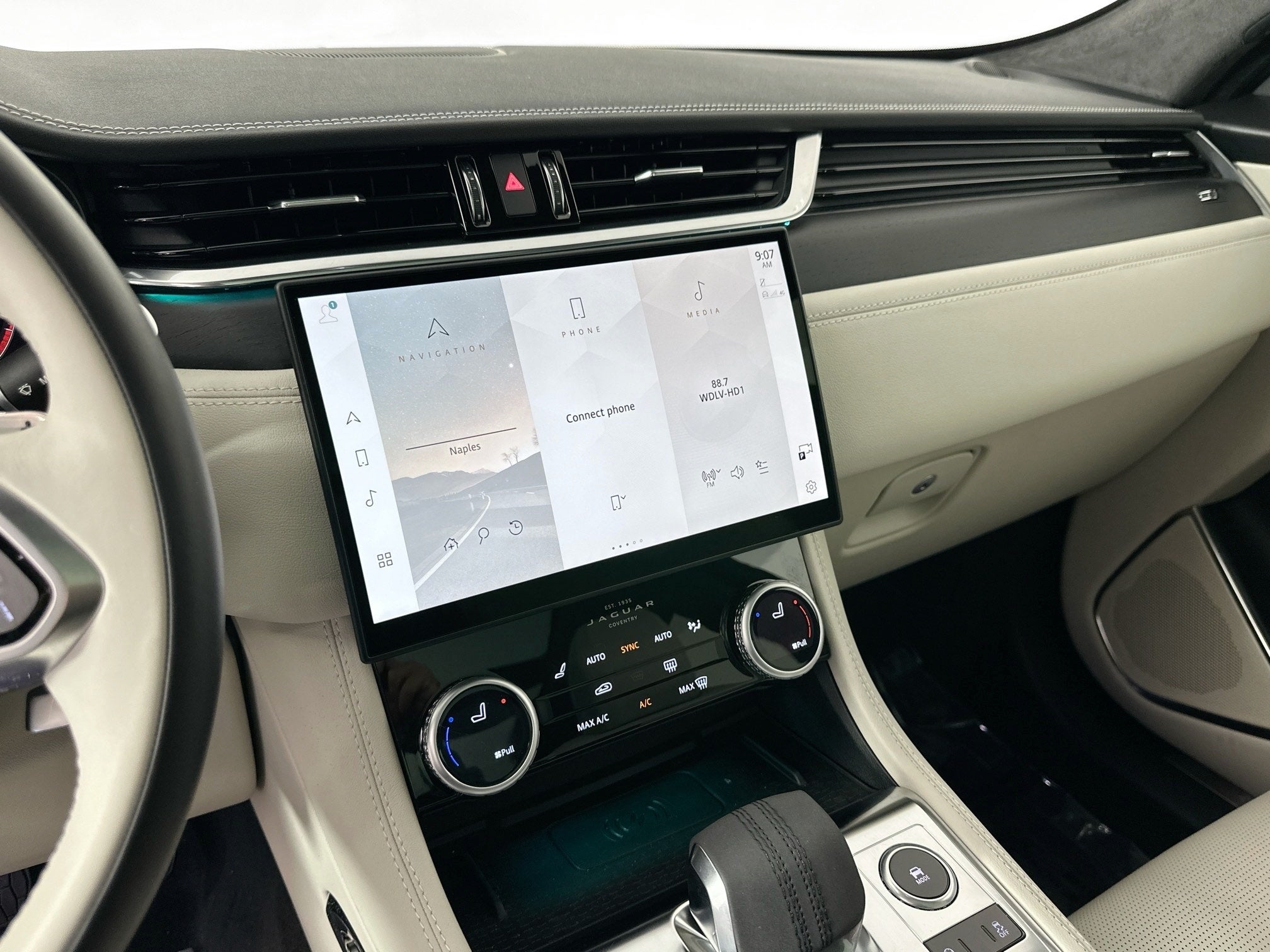 2024 Jaguar F-PACE P400 R-Dynamic S