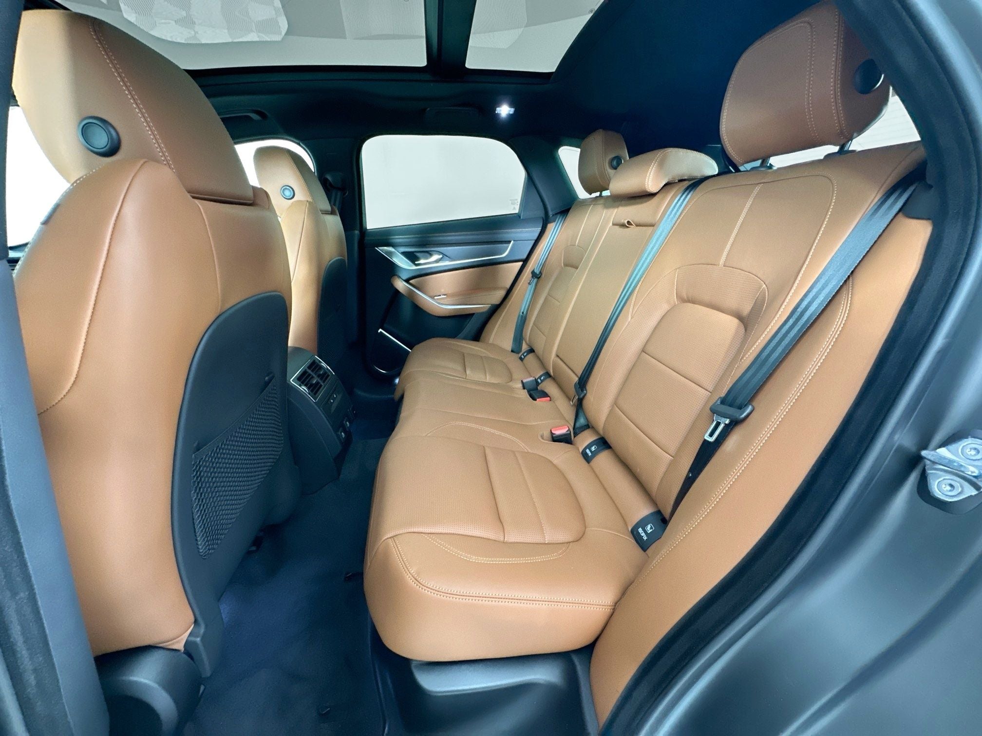 2026 Jaguar F-PACE P400 R-Dynamic S