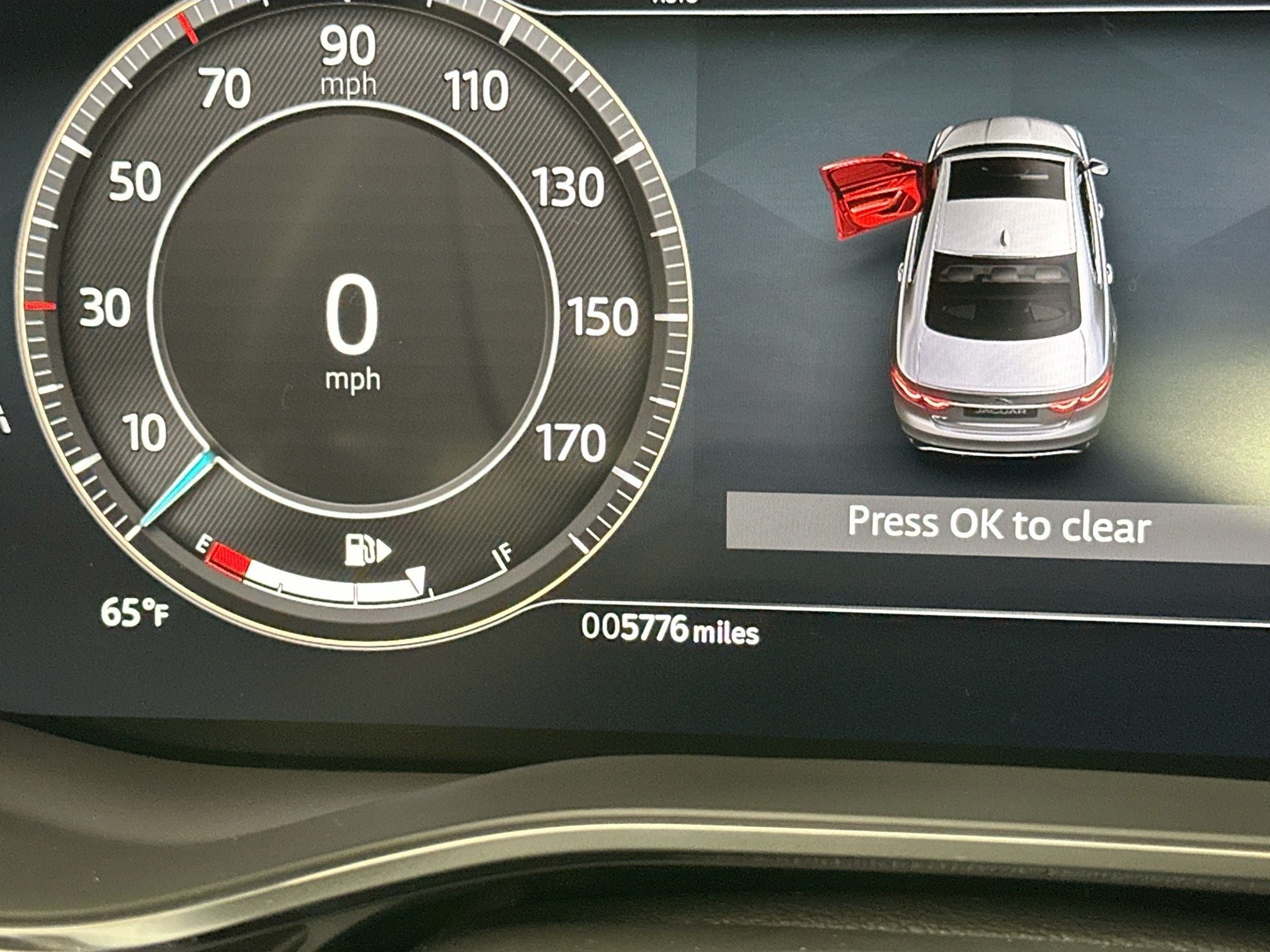 2024 Jaguar XF R-Dynamic SE