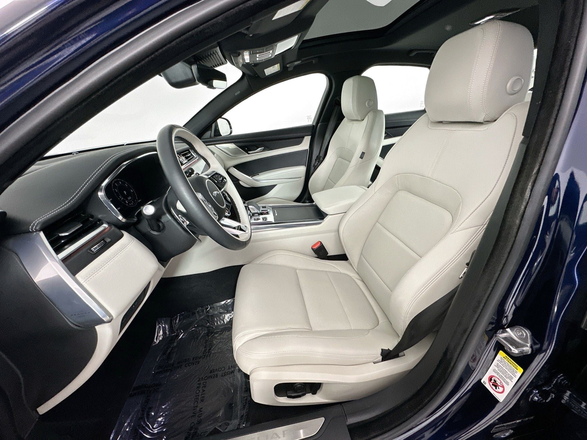 2024 Jaguar XF R-Dynamic SE