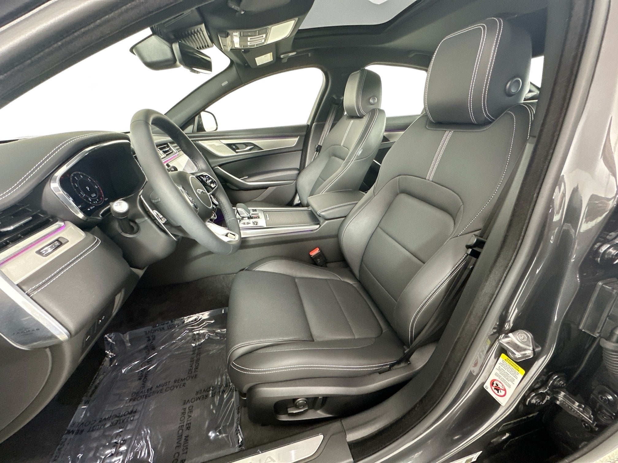 2024 Jaguar XF R-Dynamic SE