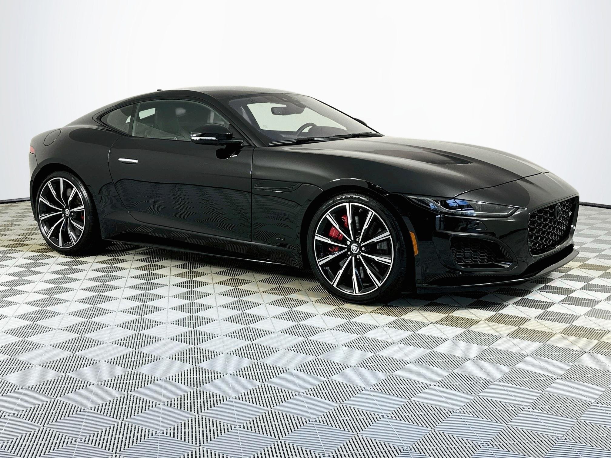 2024 Jaguar F-TYPE P575 R75