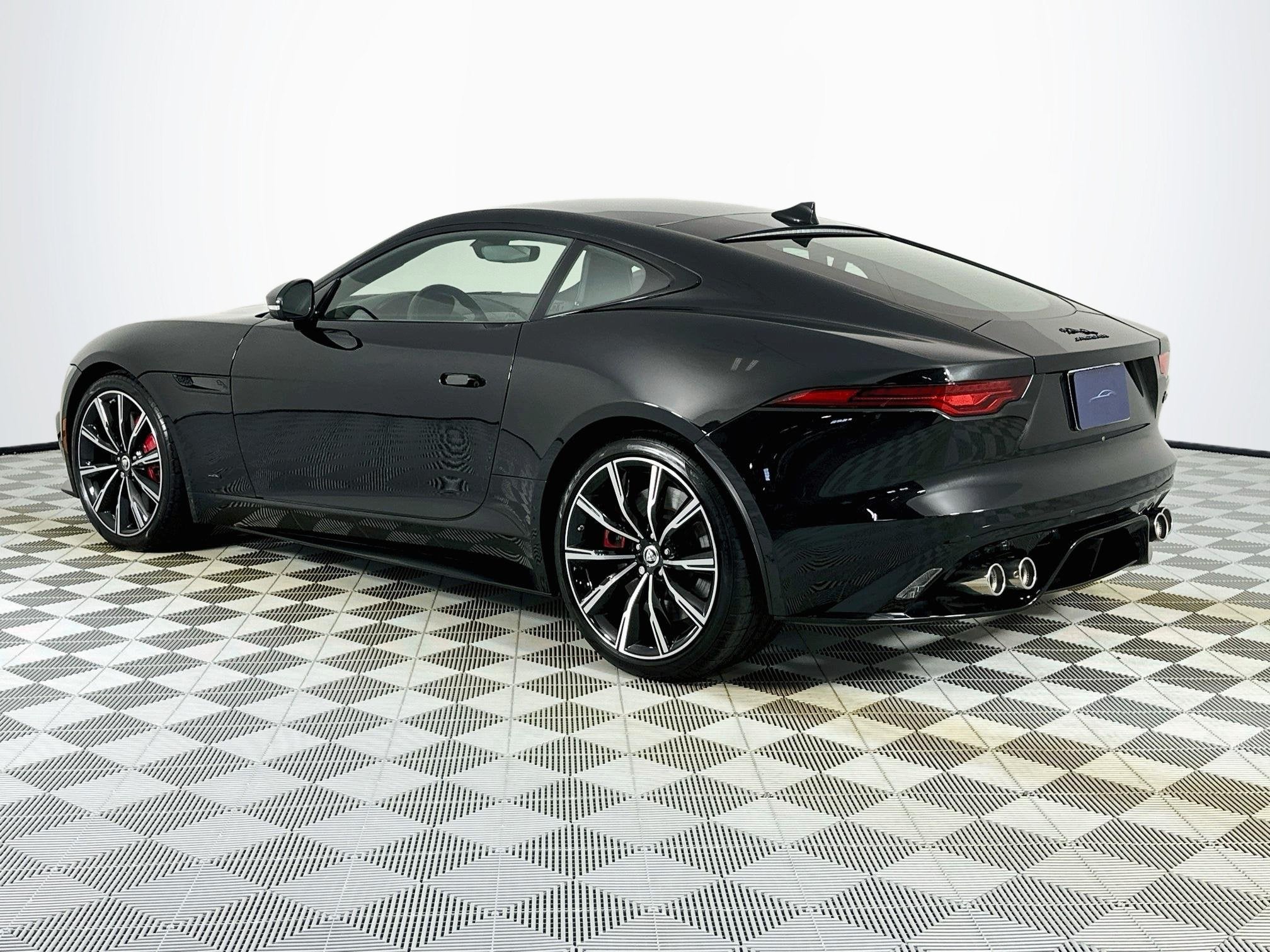 2024 Jaguar F-TYPE P575 R75