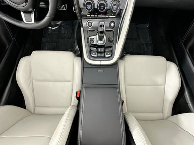 2024 Jaguar F-TYPE P450