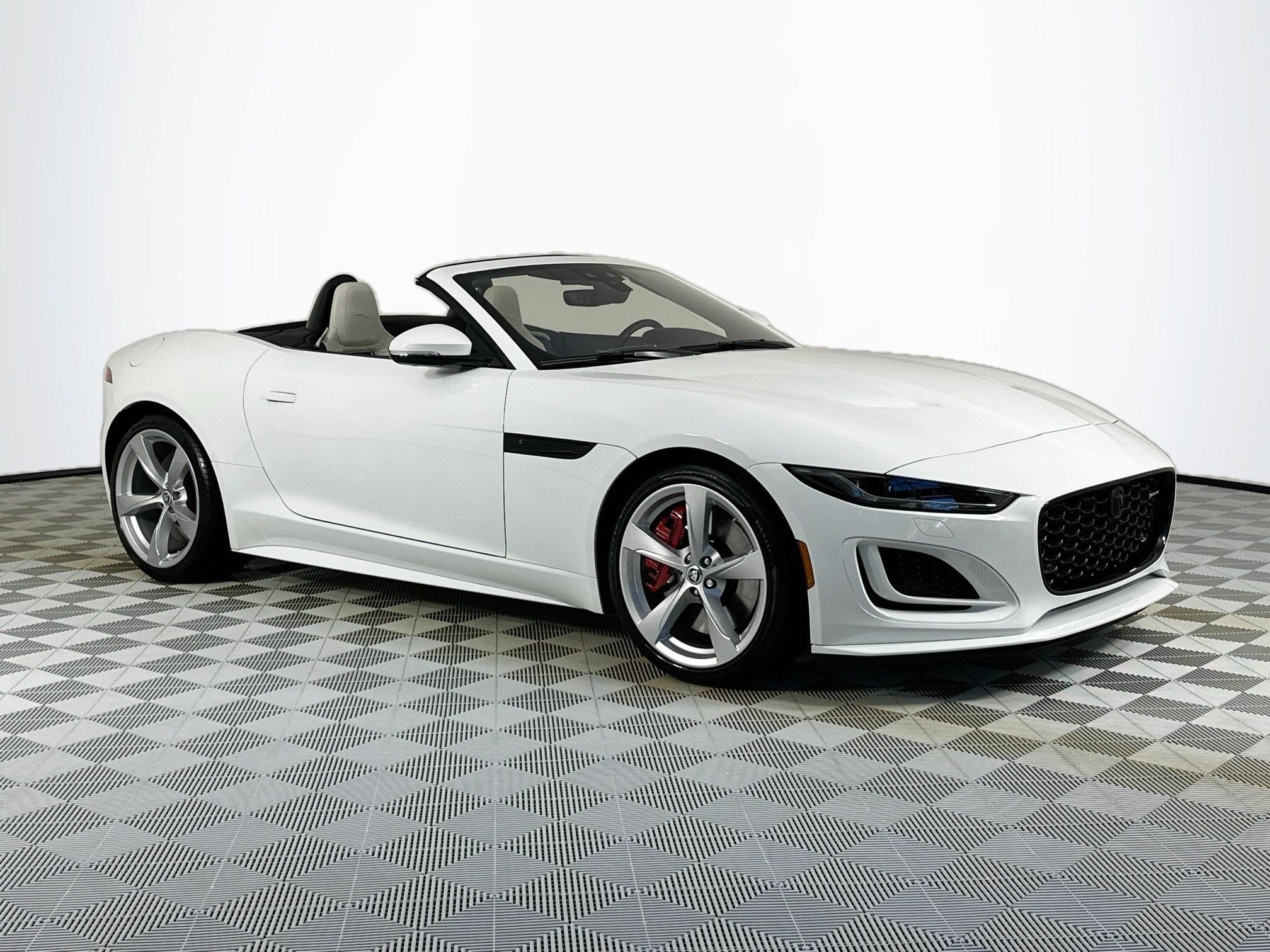 2024 Jaguar F-TYPE P450