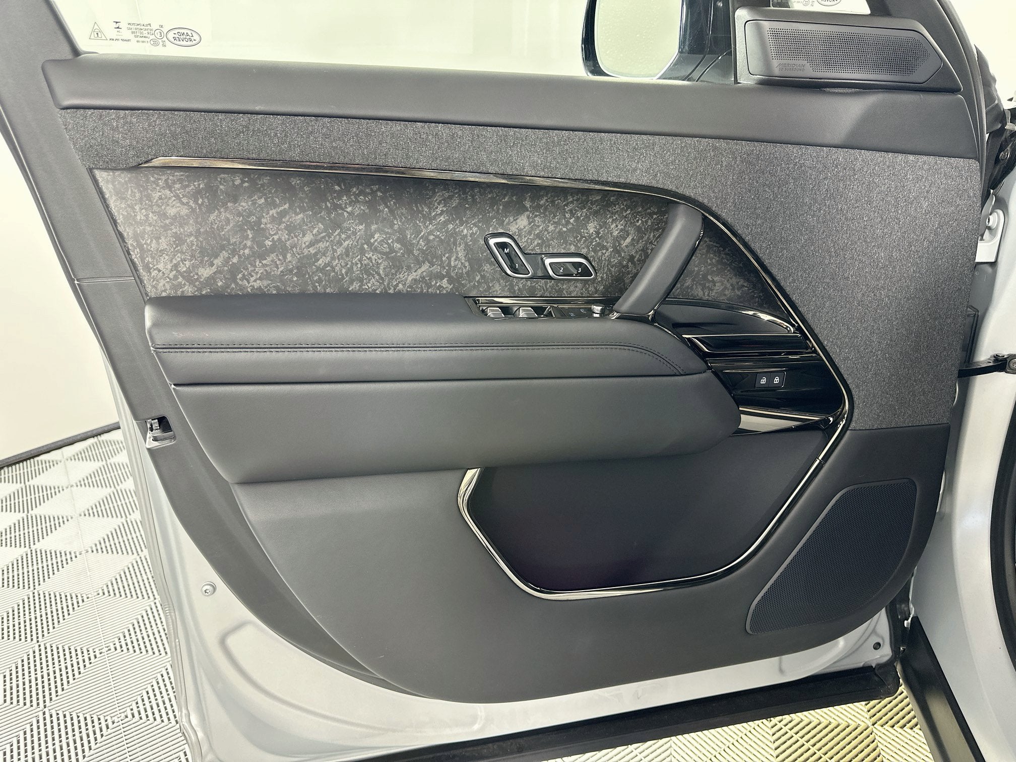 2025 Land Rover Range Rover Sport Autobiography