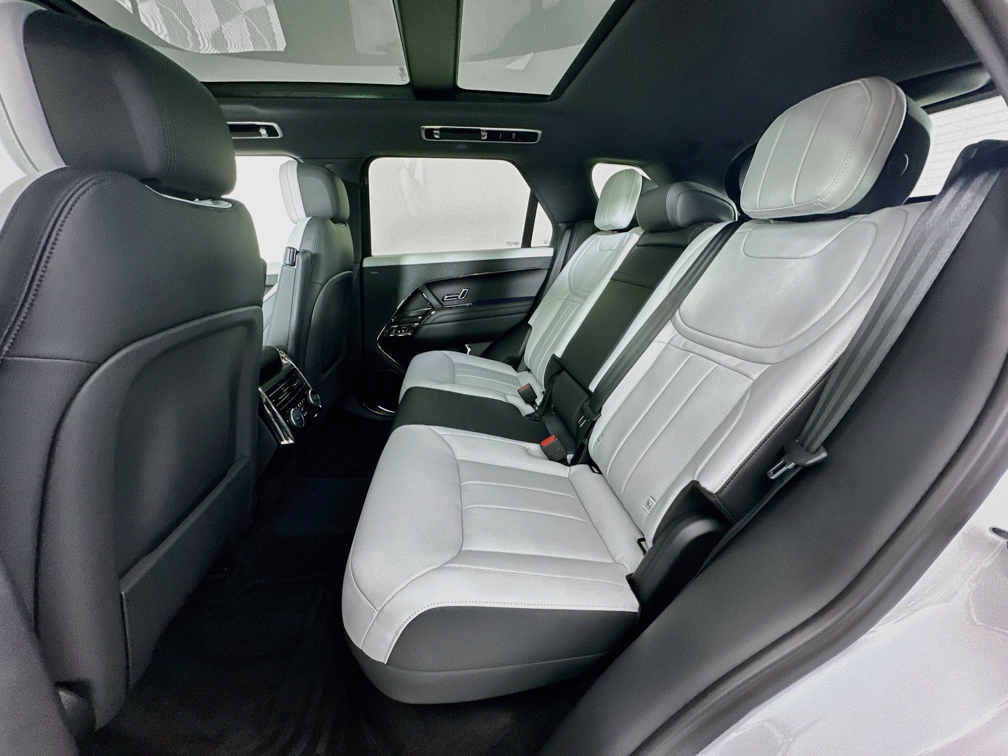 2025 Land Rover Range Rover Sport Dynamic SE