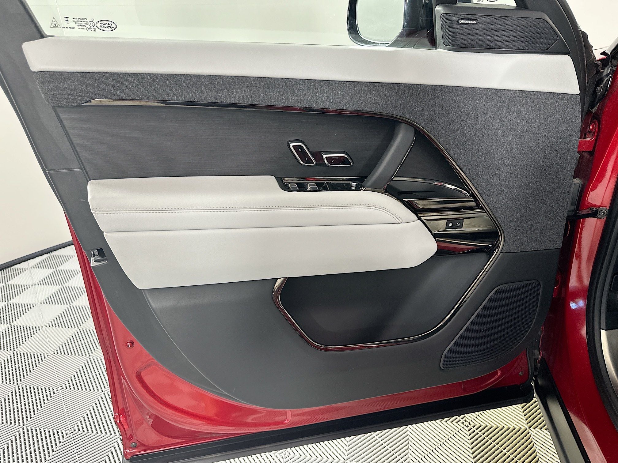 2023 Land Rover Range Rover Sport SE