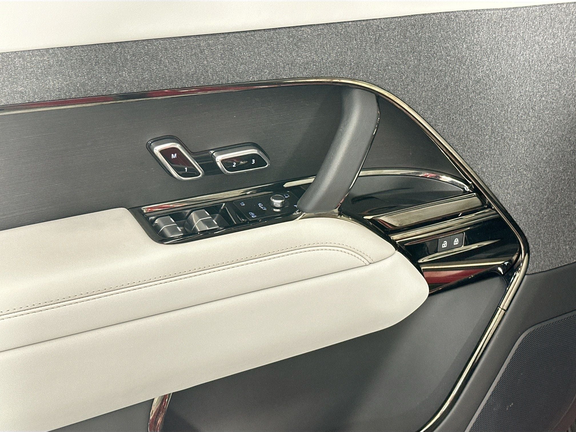 2023 Land Rover Range Rover Sport SE