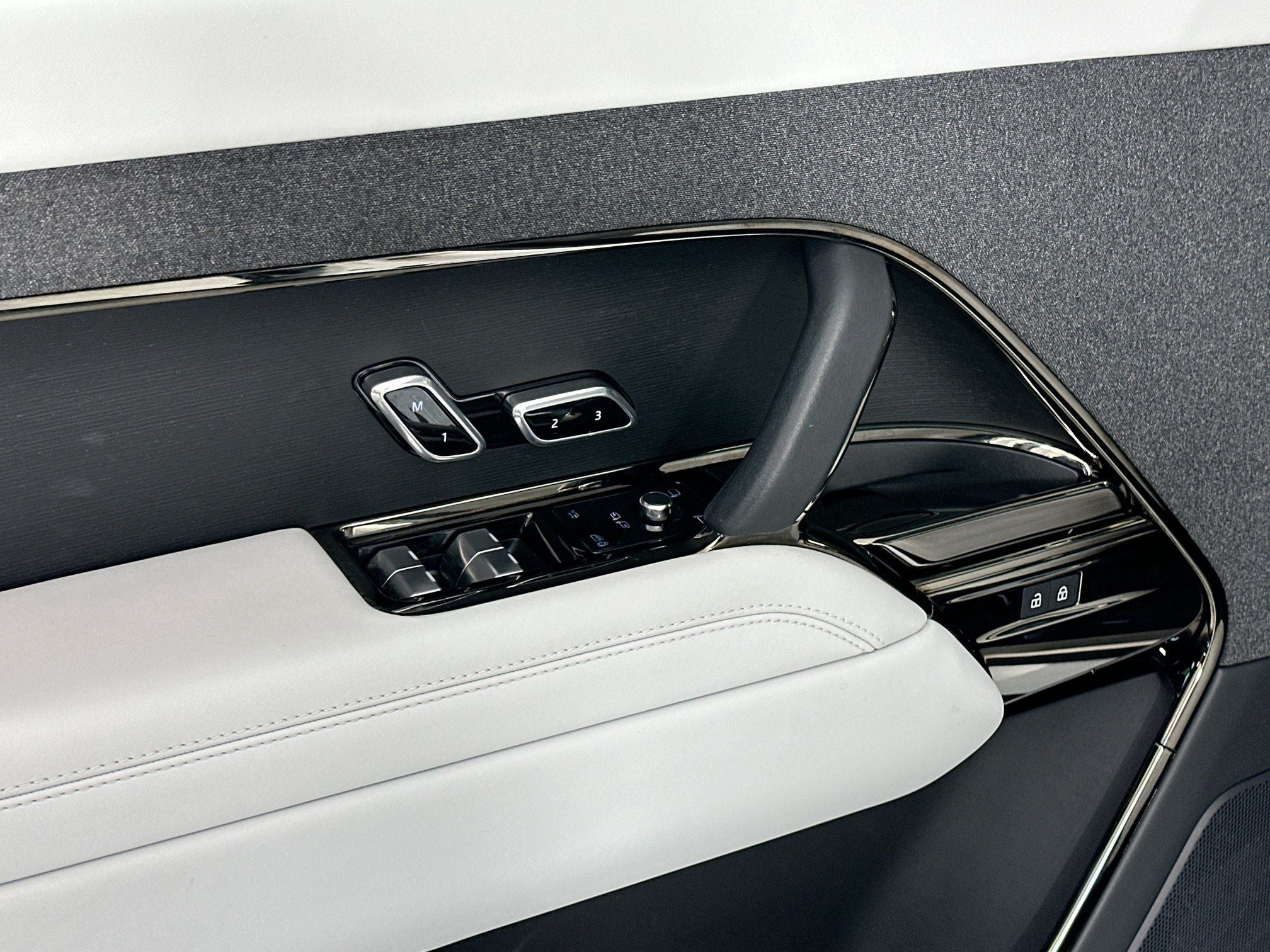 2023 Land Rover Range Rover Sport SE