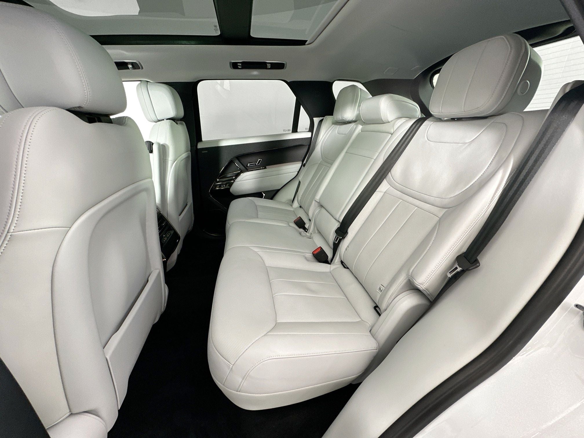 2023 Land Rover Range Rover Sport SE