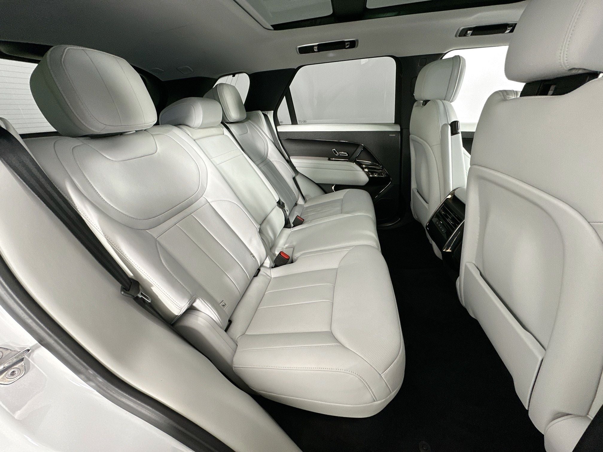 2023 Land Rover Range Rover Sport SE