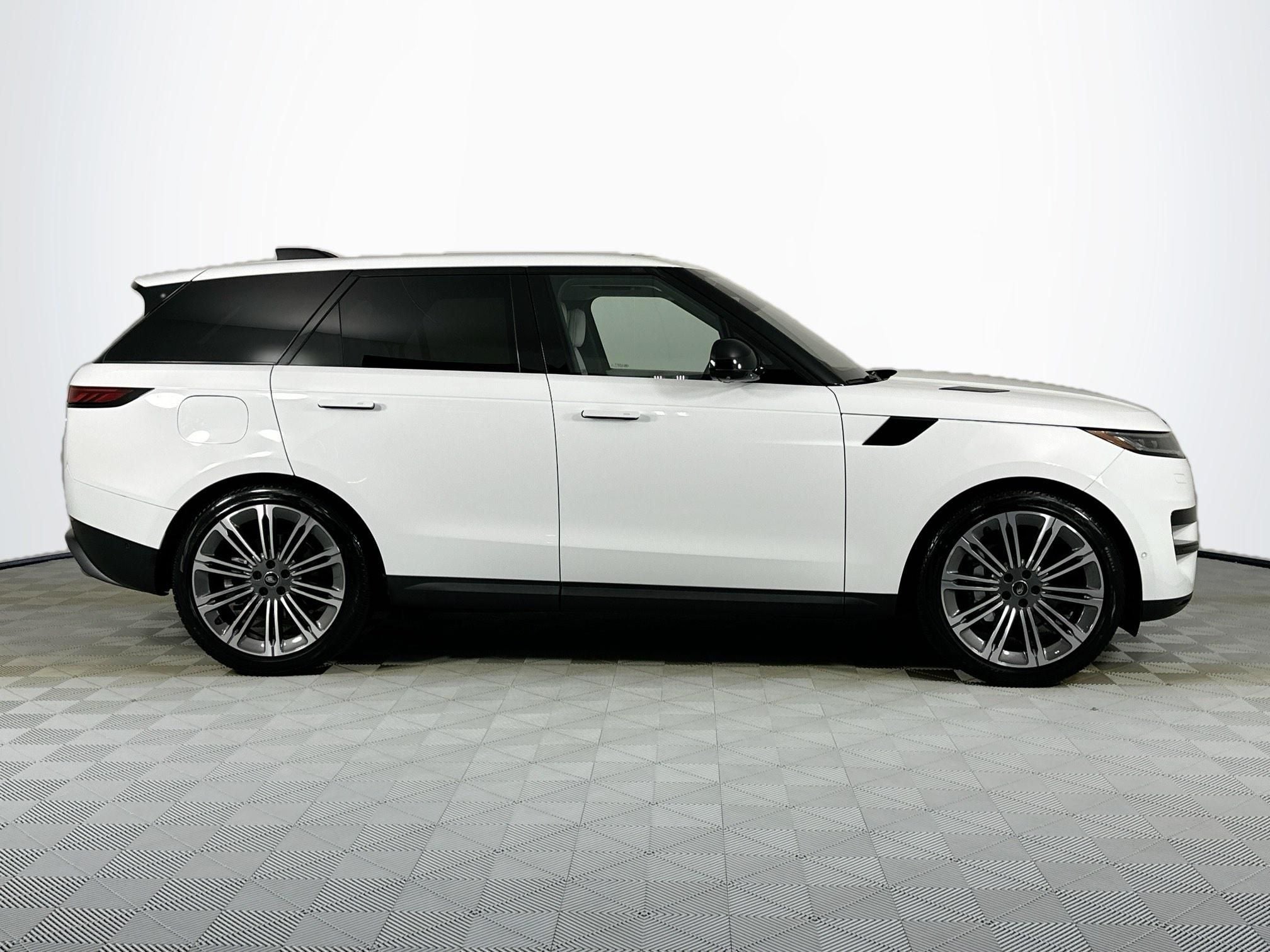 2023 Land Rover Range Rover Sport SE