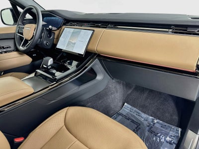 2026 Land Rover Range Rover Sport SE