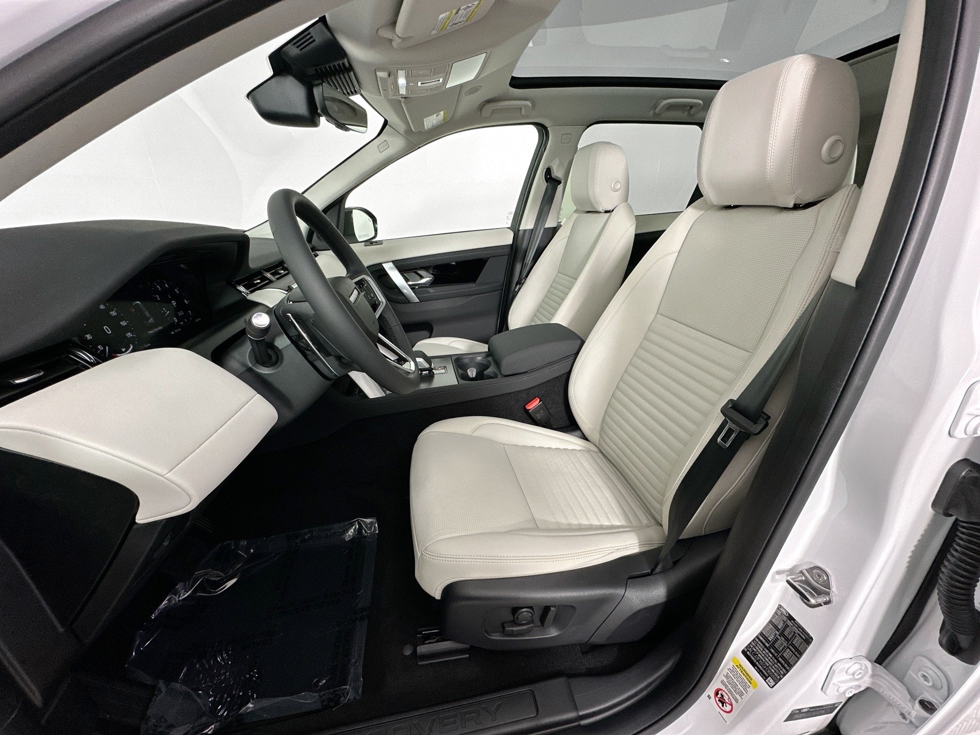 2025 Land Rover Discovery Sport S