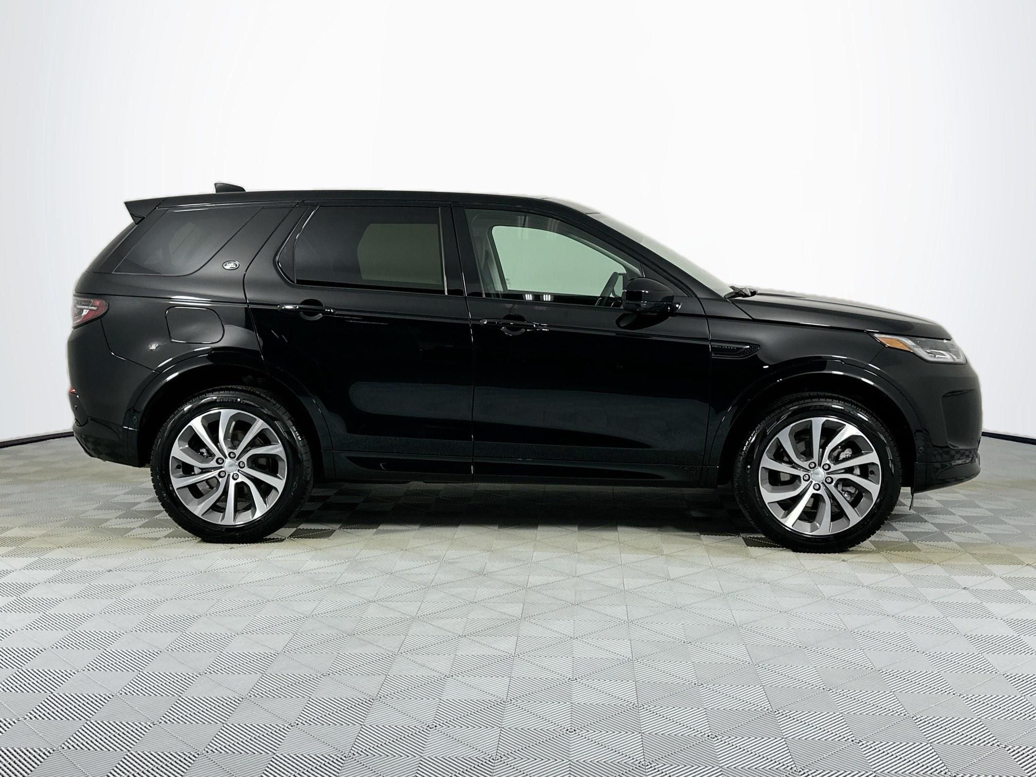 2025 Land Rover Discovery Sport S