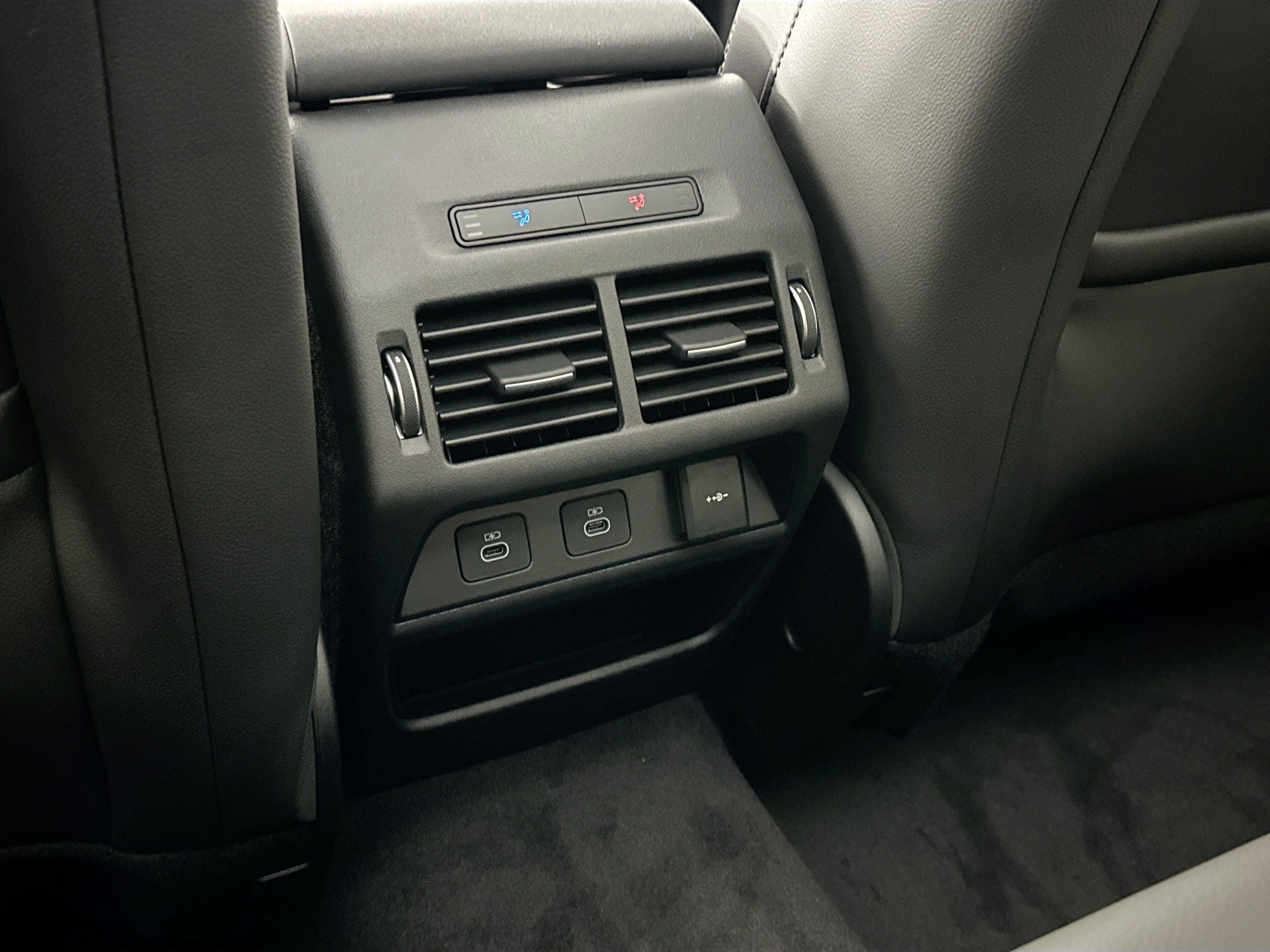 2026 Land Rover Discovery Sport Landmark