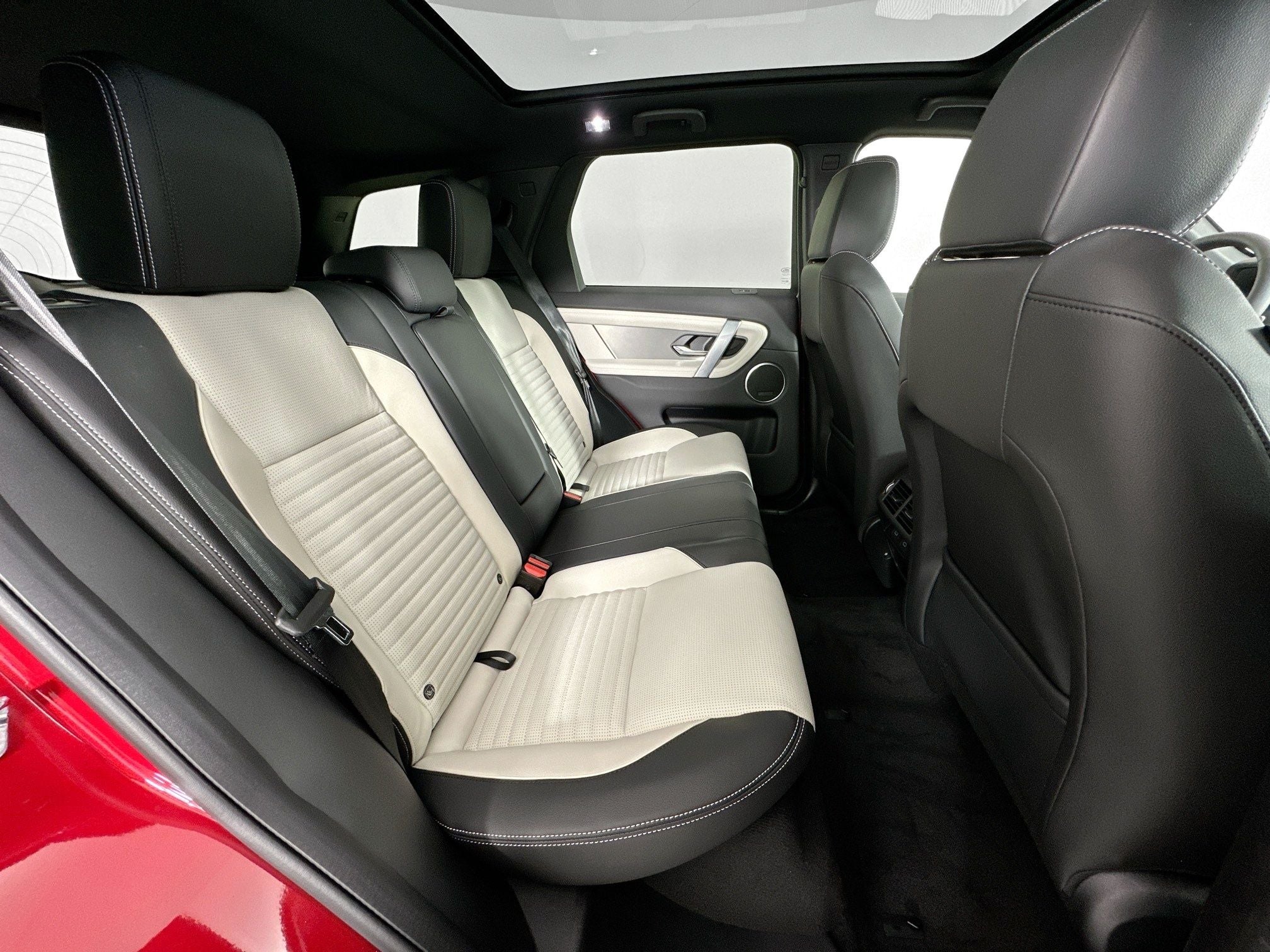 2026 Land Rover Discovery Sport Landmark