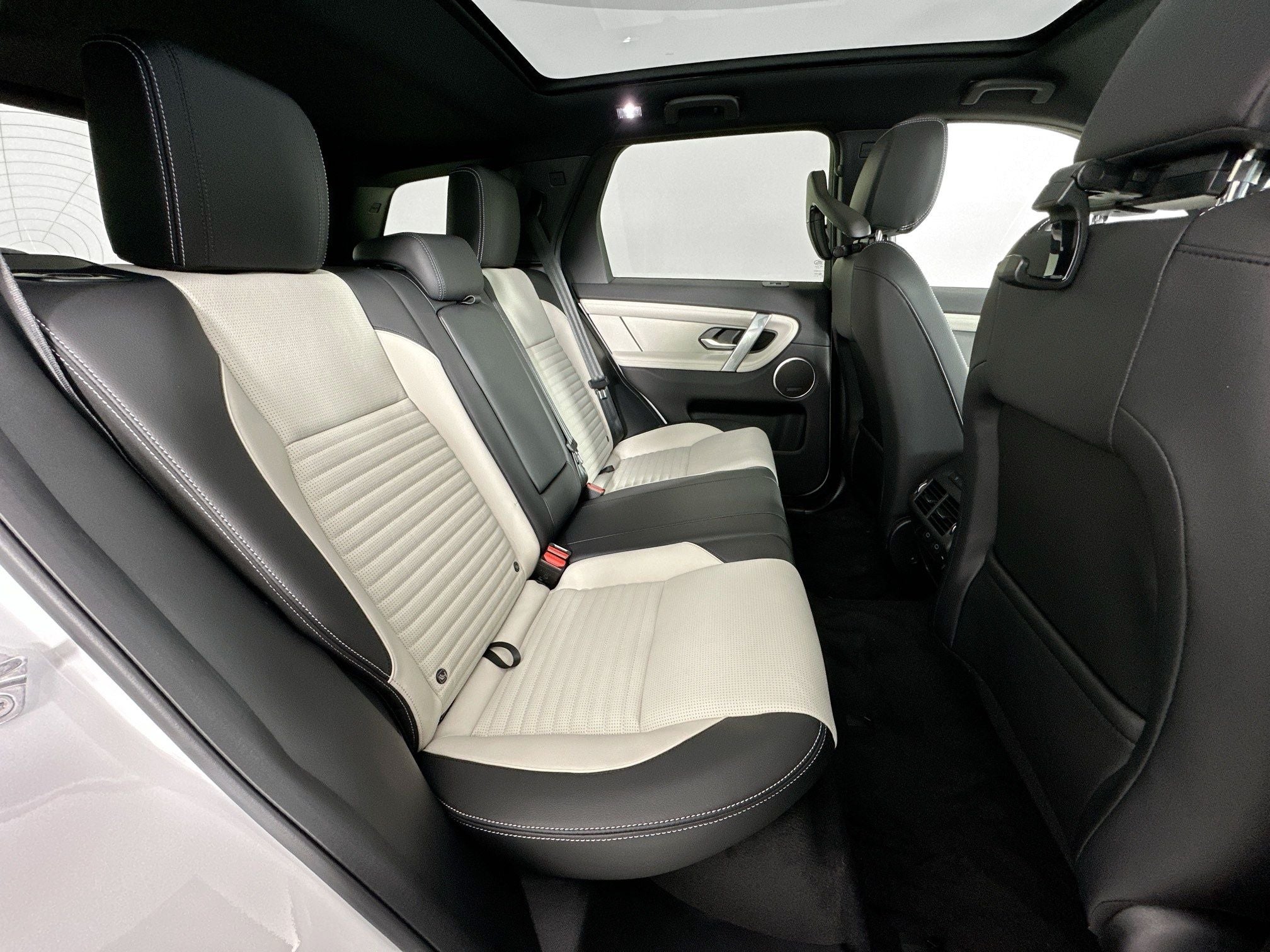 2026 Land Rover Discovery Sport Landmark