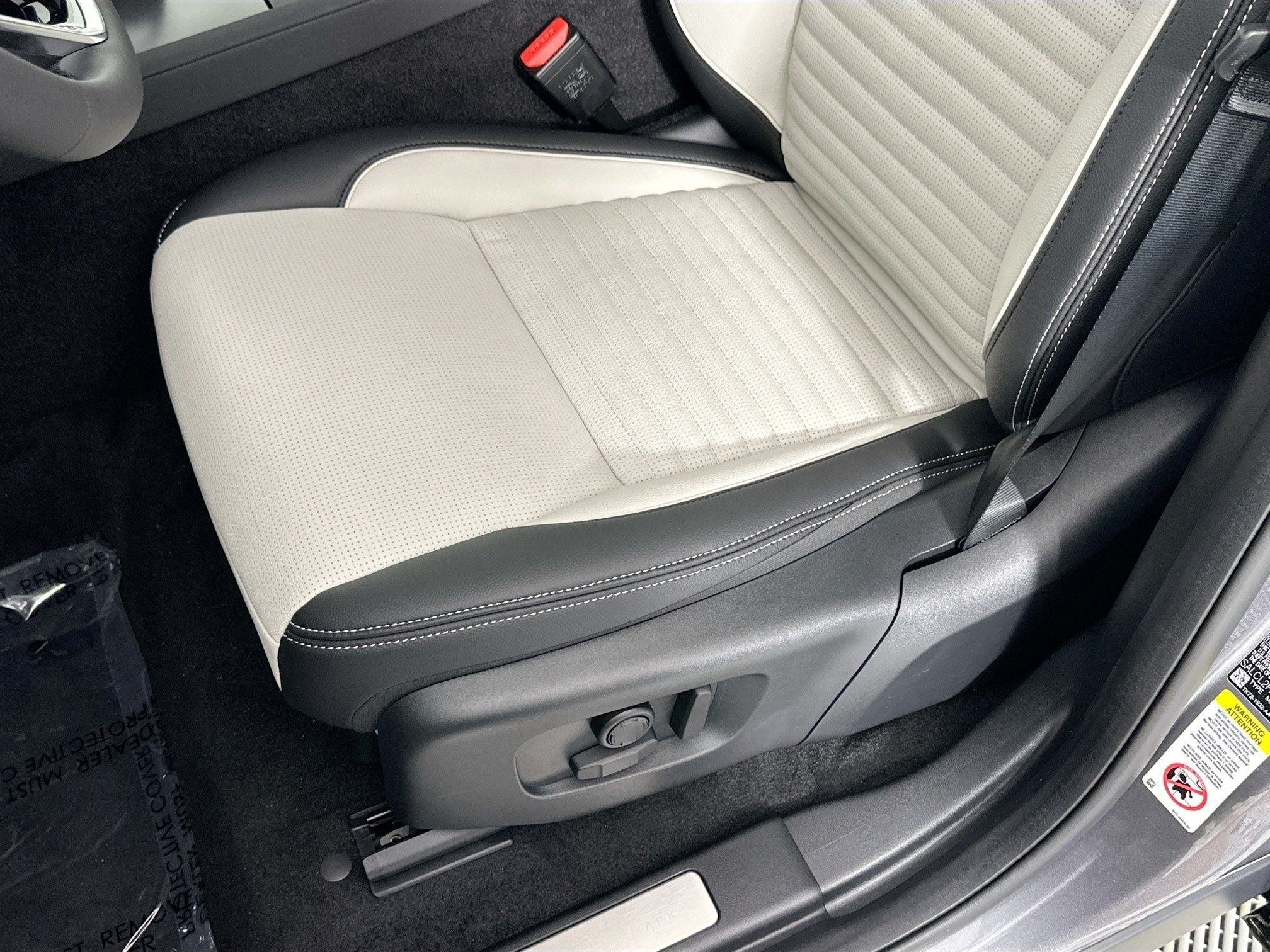 2026 Land Rover Discovery Sport Landmark