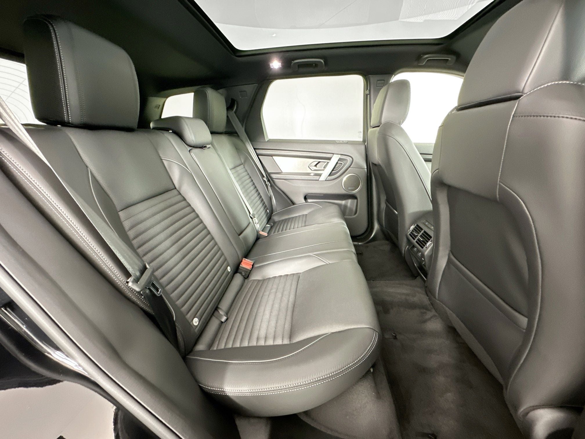 2026 Land Rover Discovery Sport Landmark