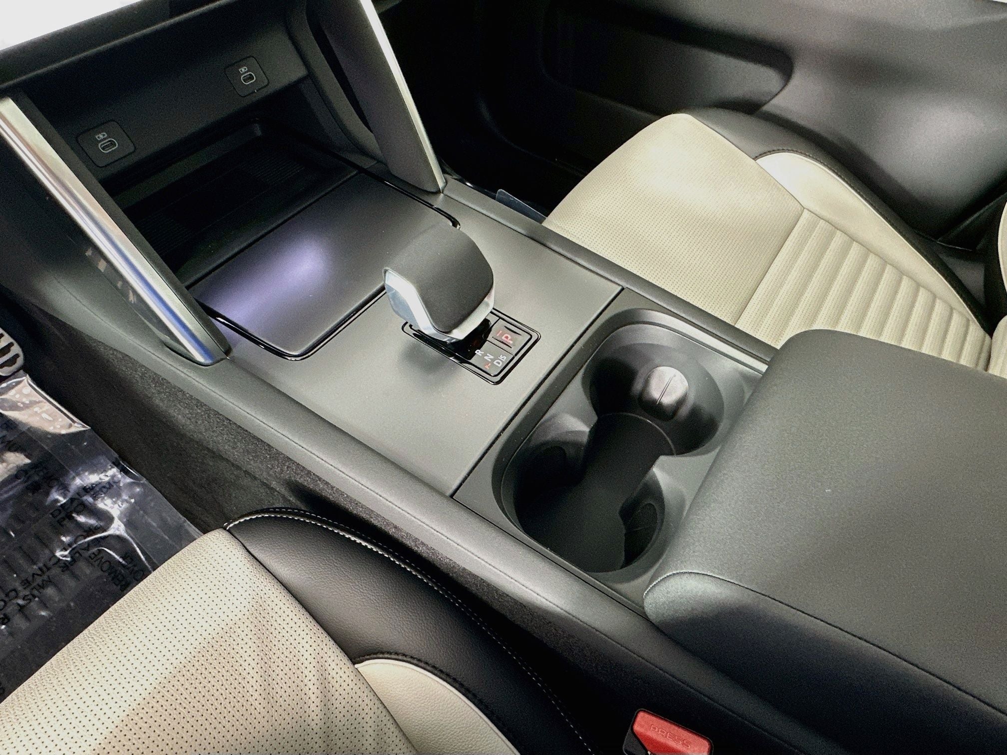 2026 Land Rover Discovery Sport Landmark