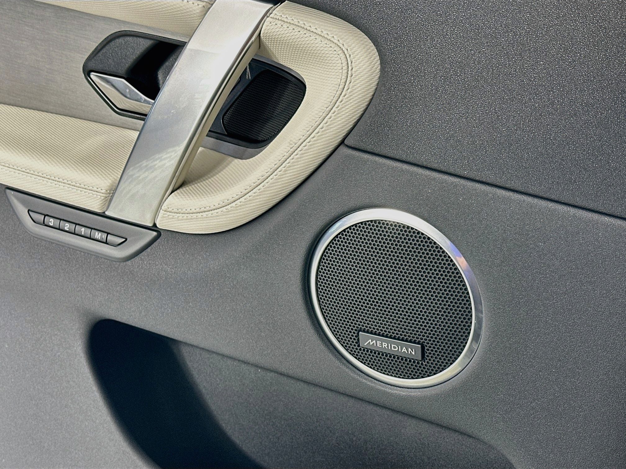 2026 Land Rover Discovery Sport Landmark