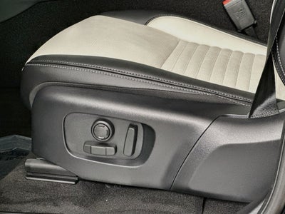 2026 Land Rover Discovery Sport Landmark