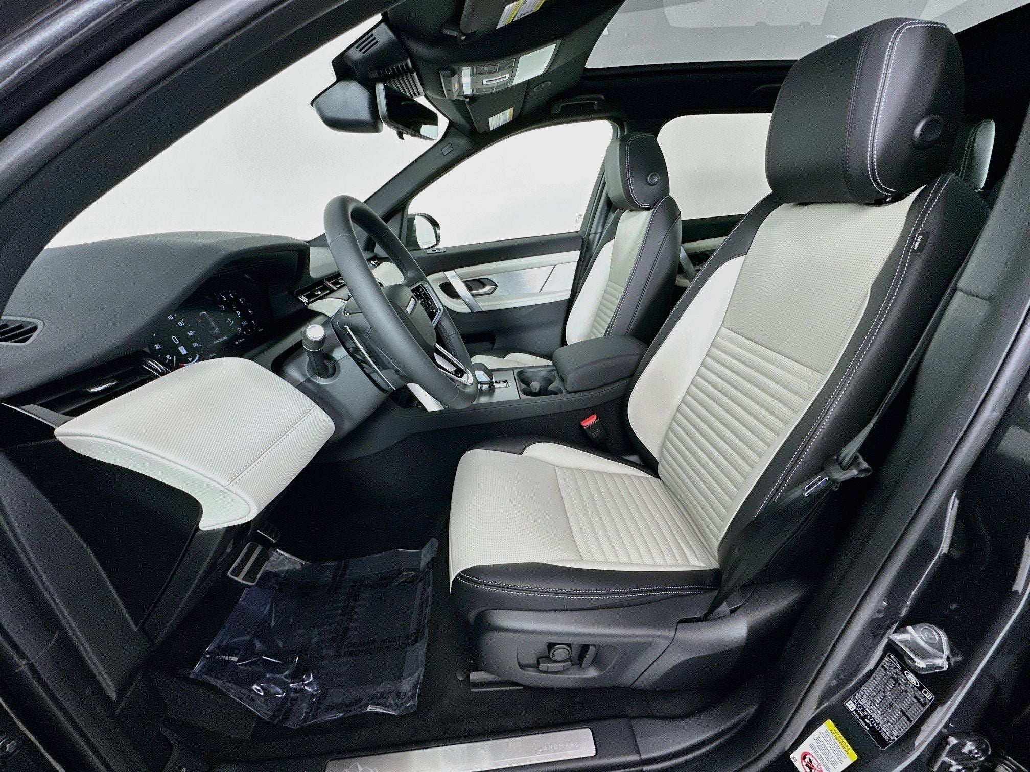 2026 Land Rover Discovery Sport Landmark