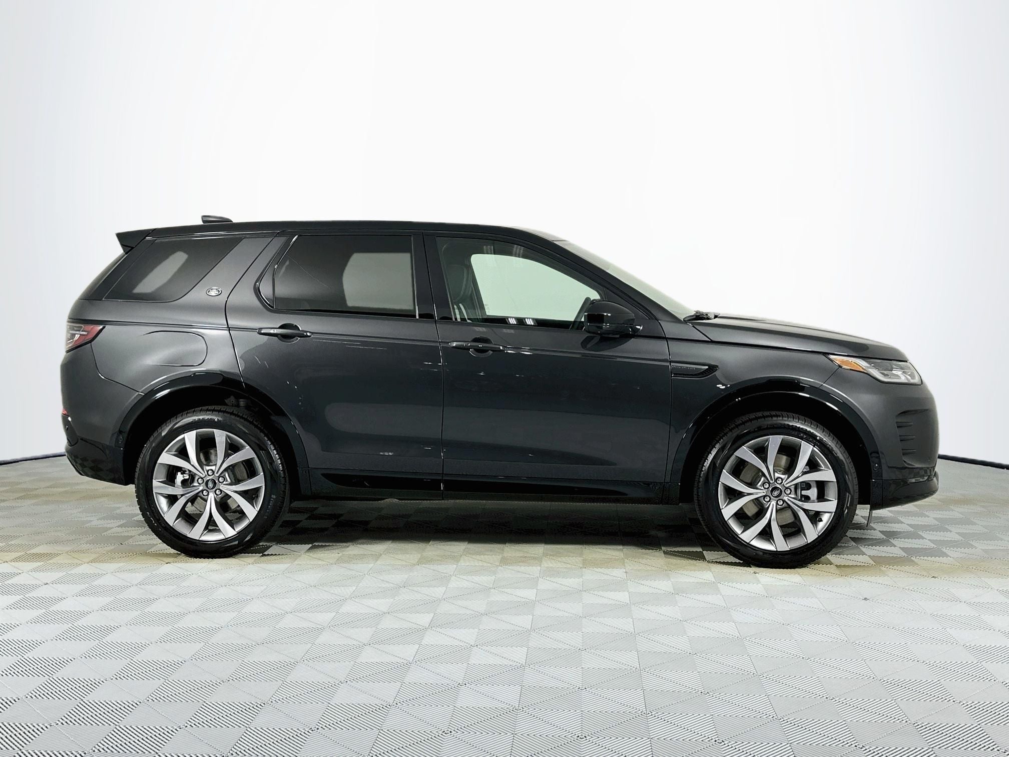 2026 Land Rover Discovery Sport Landmark