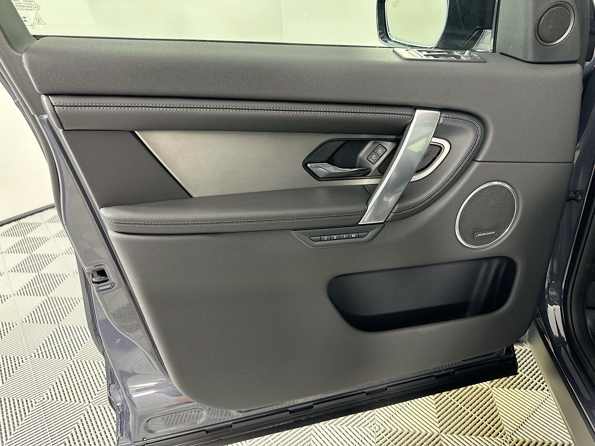 2026 Land Rover Discovery Sport Landmark