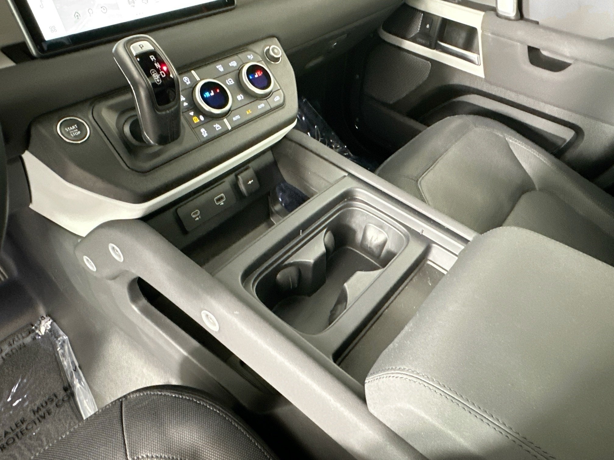 2023 Land Rover Defender 90 X-Dynamic SE