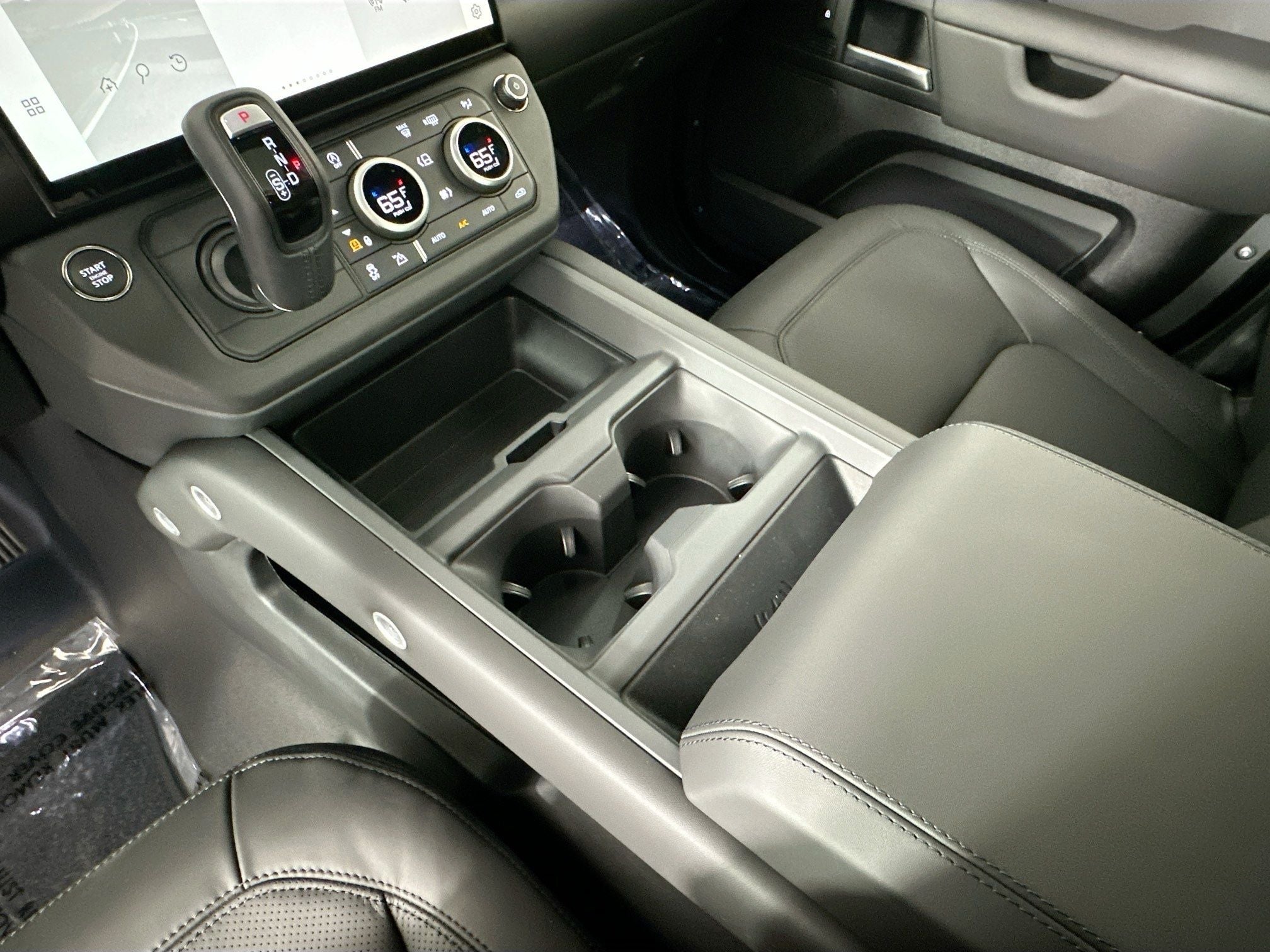 2026 Land Rover Defender 110 X-Dynamic SE