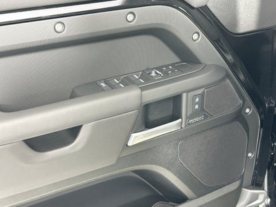 2026 Land Rover Defender 110 X-Dynamic SE