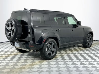 2026 Land Rover Defender 110 X-Dynamic SE
