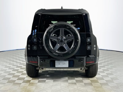 2026 Land Rover Defender 110 X-Dynamic SE