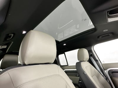 2026 Land Rover Defender 110 X-Dynamic SE