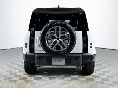 2026 Land Rover Defender 110 X-Dynamic SE