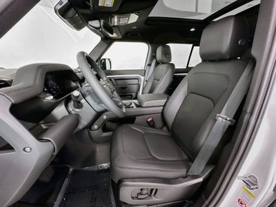 2026 Land Rover Defender 110 X-Dynamic SE