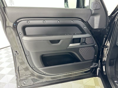 2024 Land Rover Defender 110 X-Dynamic SE