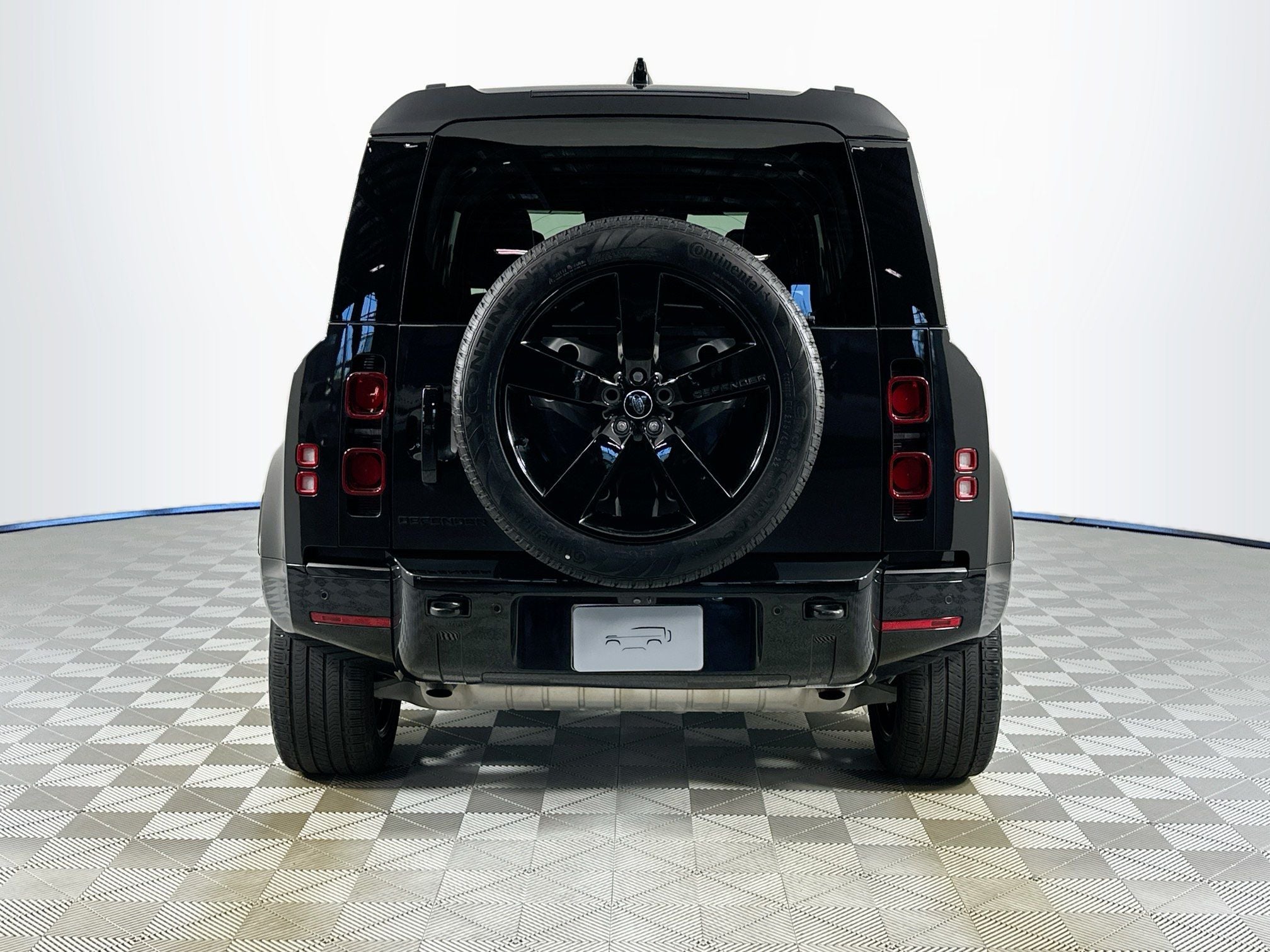 2024 Land Rover Defender 110 X-Dynamic SE